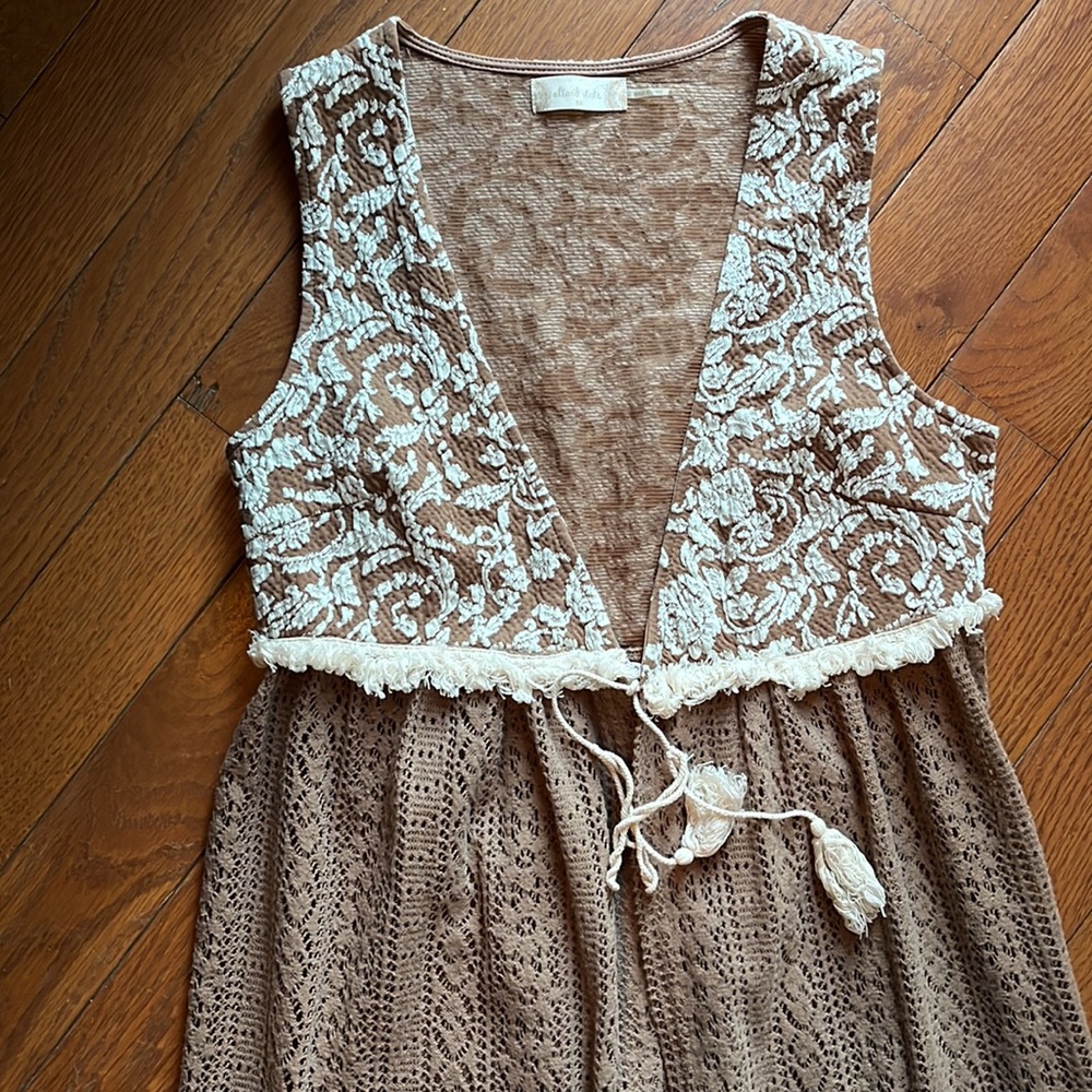 Altar’d State vintage floral lace flowy vest size medium - Picture 2 of 10